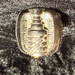 Tampa Bay Lightning Stanley Cup Championship ring‎